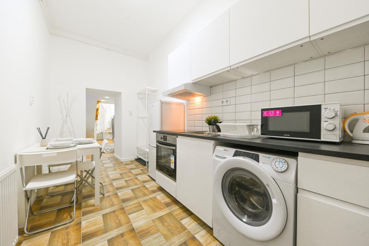 Charming Apartment In Damjanich Str., Lucas Βουδαπέστη Εξωτερικό φωτογραφία